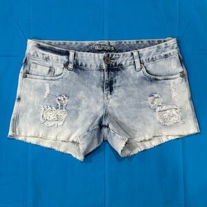Maurices Womens Distressed Denim Shorts Lace Pockets Acid Wash Cut Off Size 7/8